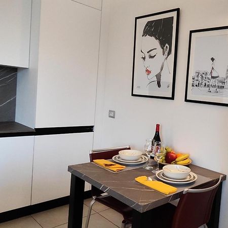 Apartamento Jasmine Malpensa Express And Train To Milano Busto Arsizio Exterior foto